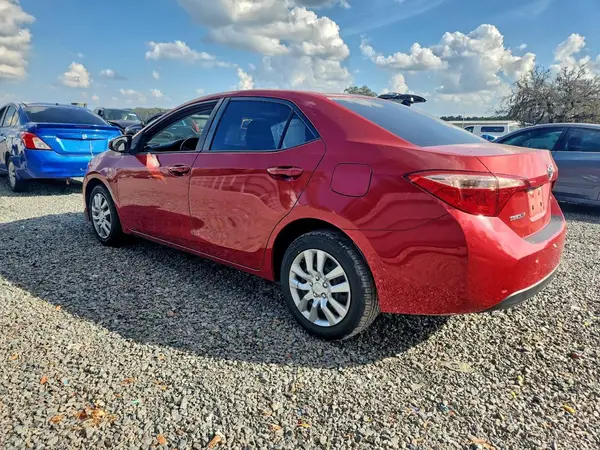 5YFBURHE5HP581904 2017 TOYOTA COROLLA - Image 2