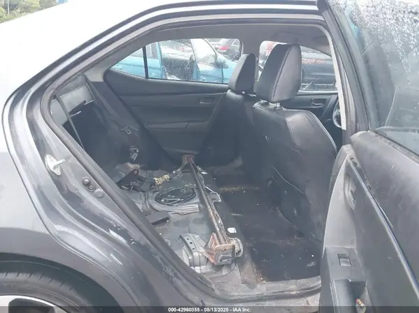 5YFBURHE5HP582504 2017 TOYOTA COROLLA - Image 8