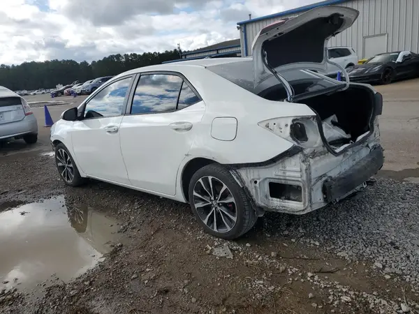 5YFBURHE5HP584981 2017 TOYOTA COROLLA - Image 2