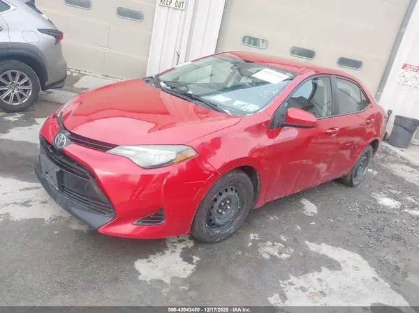 5YFBURHE5HP585452 2017 TOYOTA COROLLA - Image 2