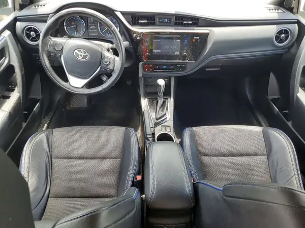 5YFBURHE5HP585967 2017 TOYOTA COROLLA - Image 8