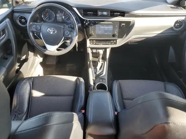 5YFBURHE5HP586293 2017 TOYOTA COROLLA - Image 8
