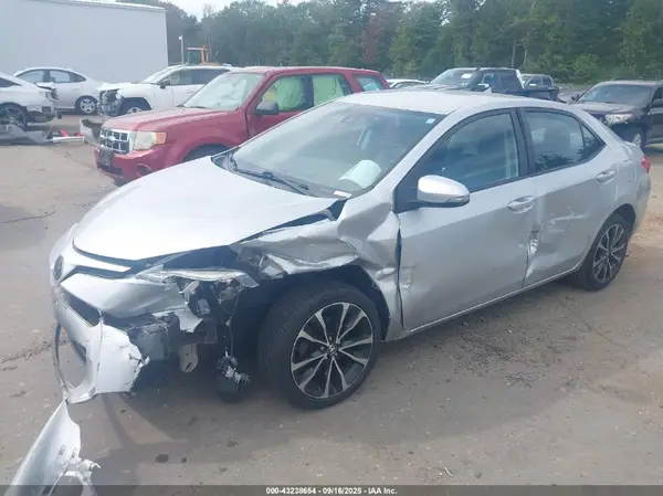 5YFBURHE5HP587007 2017 TOYOTA COROLLA - Image 2