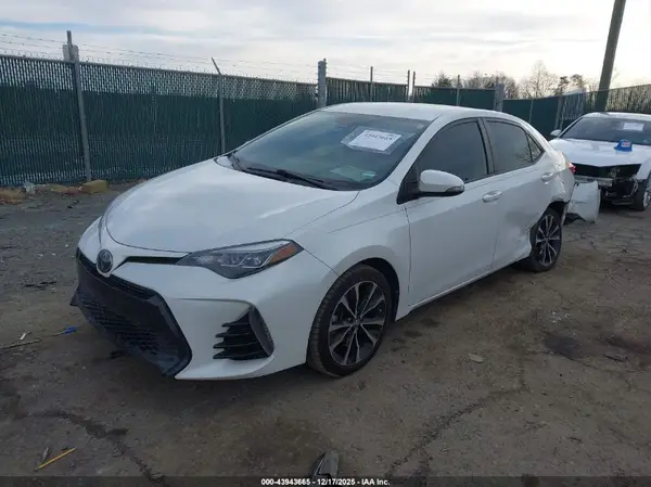 5YFBURHE5HP587315 2017 TOYOTA COROLLA - Image 2