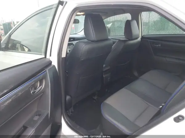 5YFBURHE5HP587315 2017 TOYOTA COROLLA - Image 8