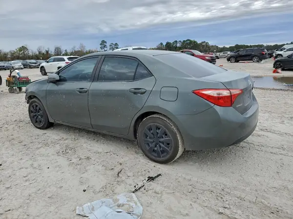 5YFBURHE5HP587721 2017 TOYOTA COROLLA - Image 2