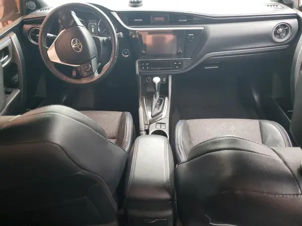 5YFBURHE5HP589923 2017 TOYOTA COROLLA - Image 8