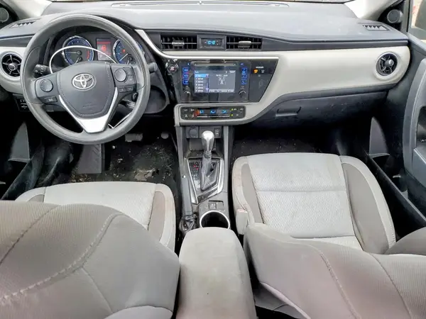 5YFBURHE5HP590537 2017 TOYOTA COROLLA - Image 8