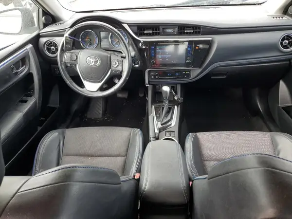 5YFBURHE5HP593048 2017 TOYOTA COROLLA - Image 8