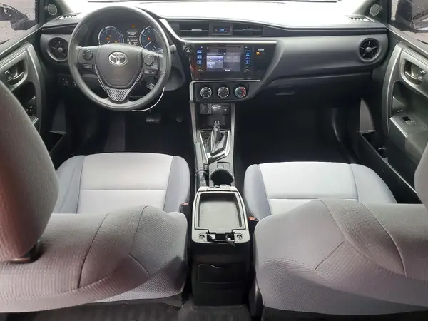5YFBURHE5HP593745 2017 TOYOTA COROLLA - Image 8