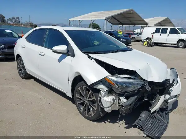 5YFBURHE5HP595060 2017 TOYOTA COROLLA - Image 1