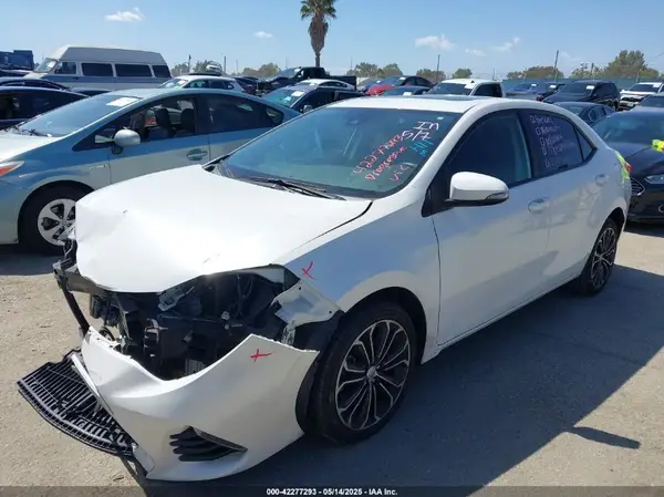 5YFBURHE5HP595060 2017 TOYOTA COROLLA - Image 2