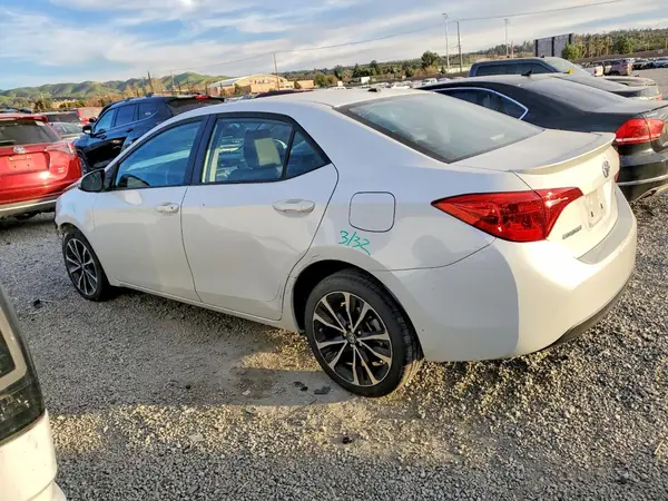 5YFBURHE5HP597200 2017 TOYOTA COROLLA - Image 2
