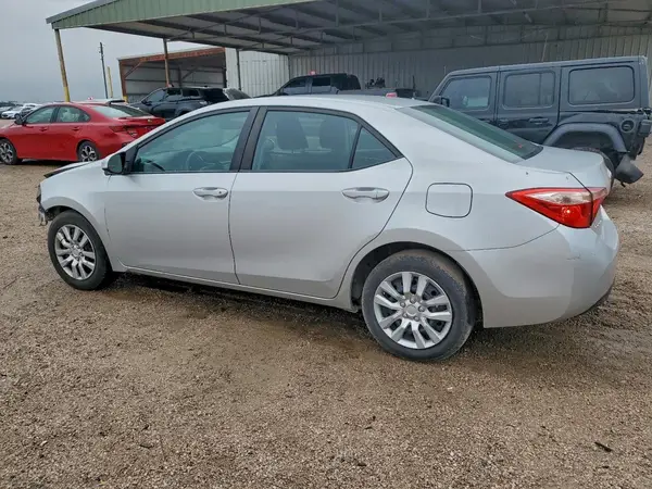 5YFBURHE5HP597231 2017 TOYOTA COROLLA - Image 2