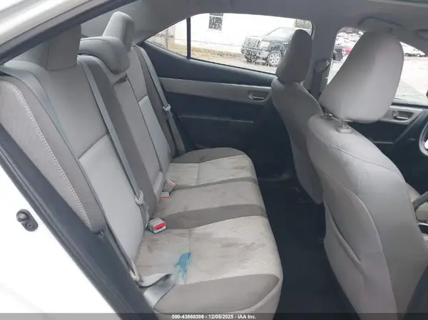 5YFBURHE5HP597777 2017 TOYOTA COROLLA - Image 8