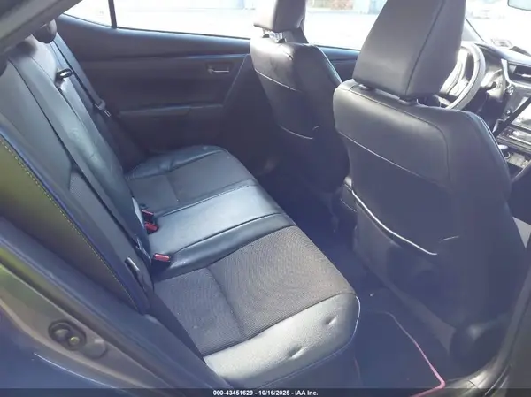 5YFBURHE5HP600189 2017 TOYOTA COROLLA - Image 8