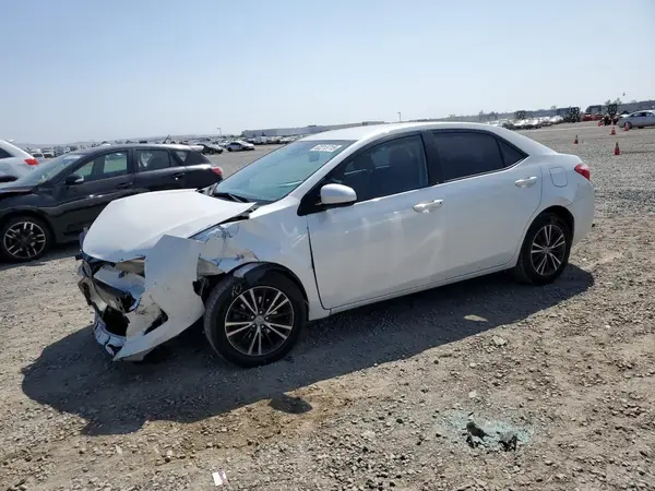 5YFBURHE5HP607692 2017 TOYOTA COROLLA - Image 1