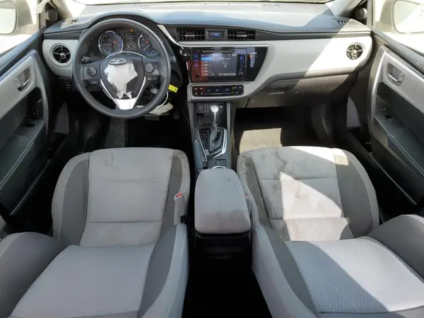 5YFBURHE5HP607692 2017 TOYOTA COROLLA - Image 8