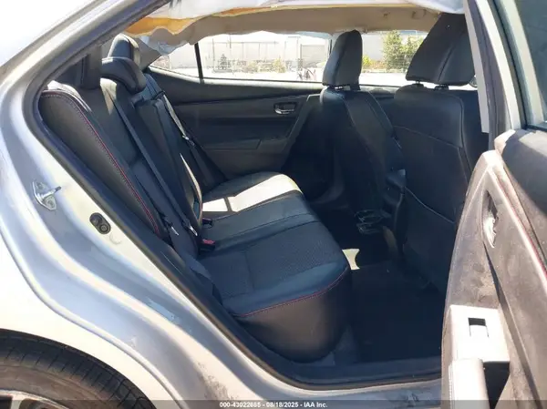 5YFBURHE5HP609118 2017 TOYOTA COROLLA - Image 8