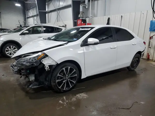 5YFBURHE5HP609247 2017 TOYOTA COROLLA - Image 1