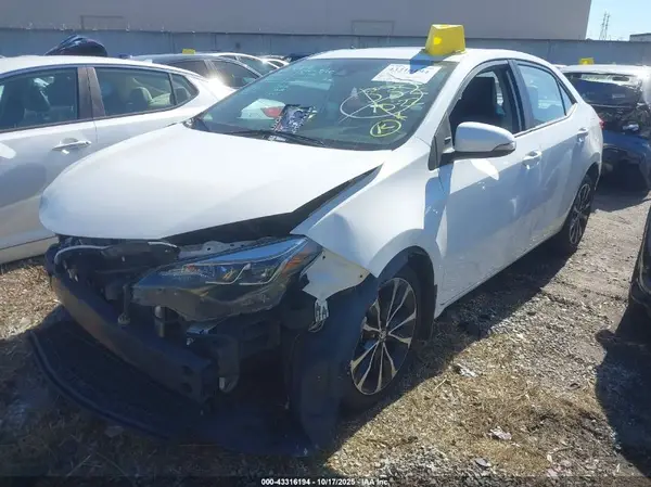 5YFBURHE5HP610432 2017 TOYOTA COROLLA - Image 2