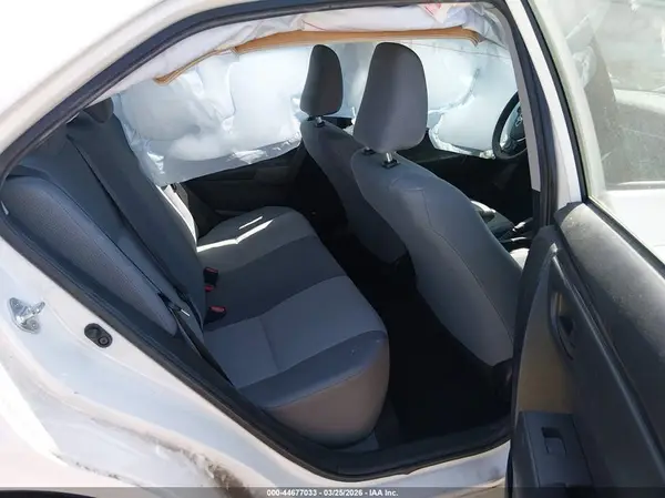5YFBURHE5HP611676 2017 TOYOTA COROLLA - Image 8