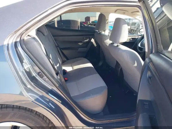 5YFBURHE5HP614688 2017 TOYOTA COROLLA - Image 8