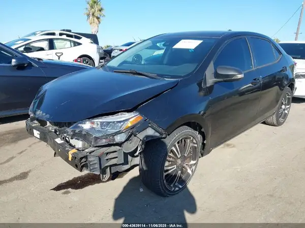 5YFBURHE5HP617882 2017 TOYOTA COROLLA - Image 2