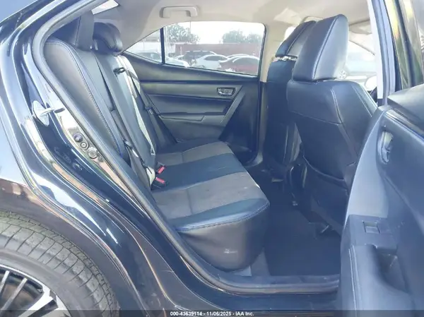 5YFBURHE5HP617882 2017 TOYOTA COROLLA - Image 8