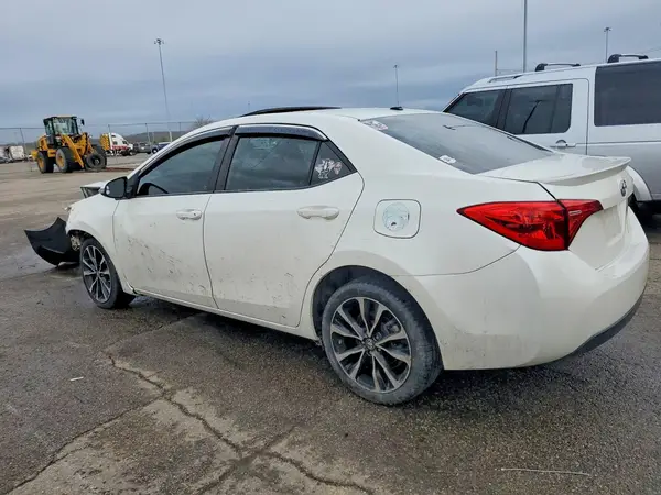 5YFBURHE5HP618482 2017 TOYOTA COROLLA - Image 2