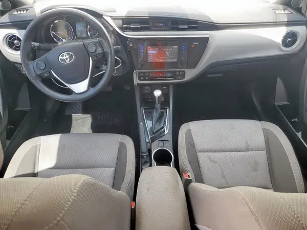 5YFBURHE5HP621107 2017 TOYOTA COROLLA - Image 8