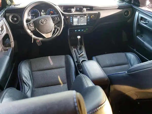 5YFBURHE5HP623035 2017 TOYOTA COROLLA - Image 8