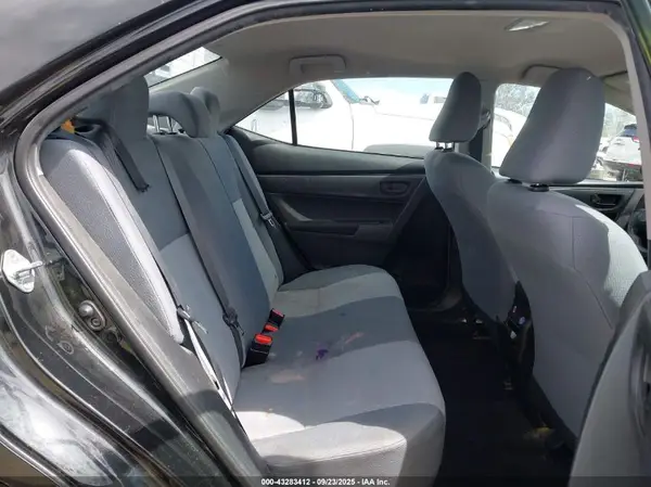 5YFBURHE5HP625982 2017 TOYOTA COROLLA - Image 8