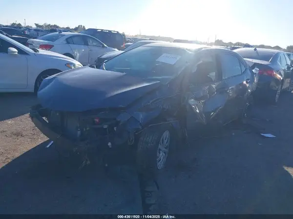 5YFBURHE5HP630938 2017 TOYOTA COROLLA - Image 2