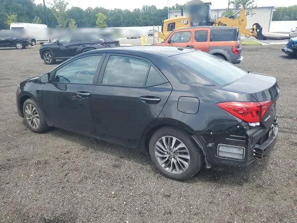5YFBURHE5HP631247 2017 TOYOTA COROLLA - Image 2