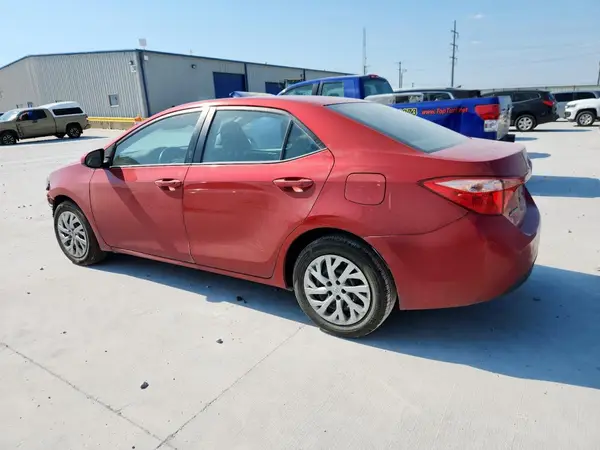 5YFBURHE5HP631782 2017 TOYOTA COROLLA - Image 2