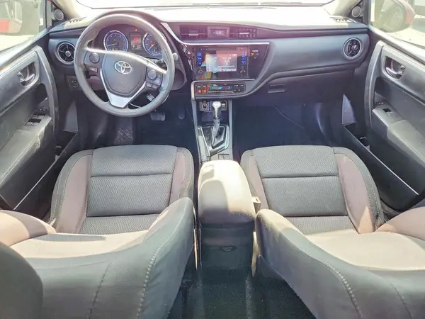 5YFBURHE5HP631796 2017 TOYOTA COROLLA - Image 8