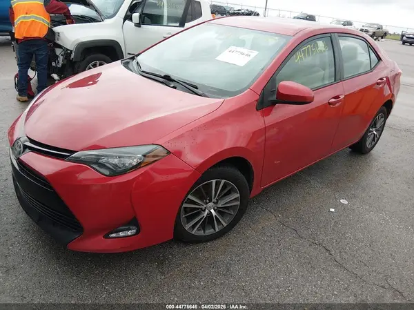 5YFBURHE5HP634004 2017 TOYOTA COROLLA - Image 2