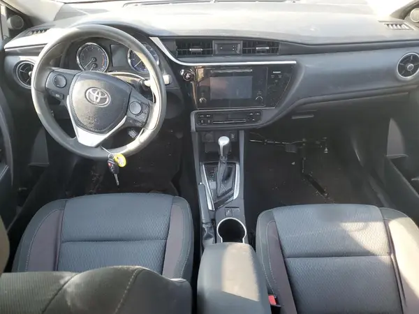 5YFBURHE5HP634181 2017 TOYOTA COROLLA - Image 8