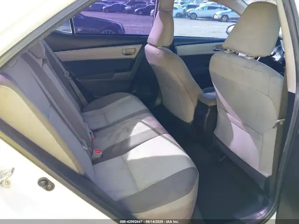 5YFBURHE5HP634276 2017 TOYOTA COROLLA - Image 8