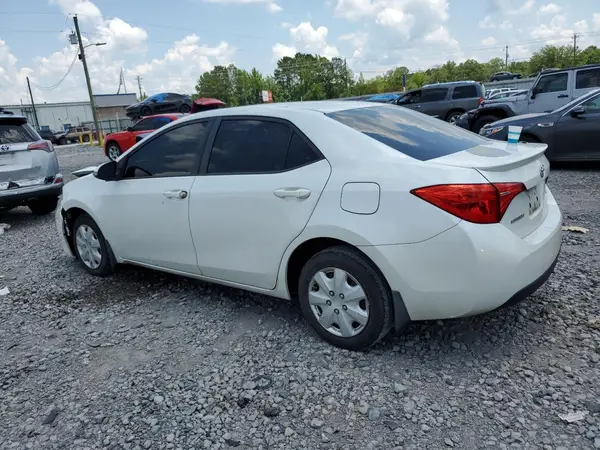 5YFBURHE5HP634584 2017 TOYOTA COROLLA - Image 2