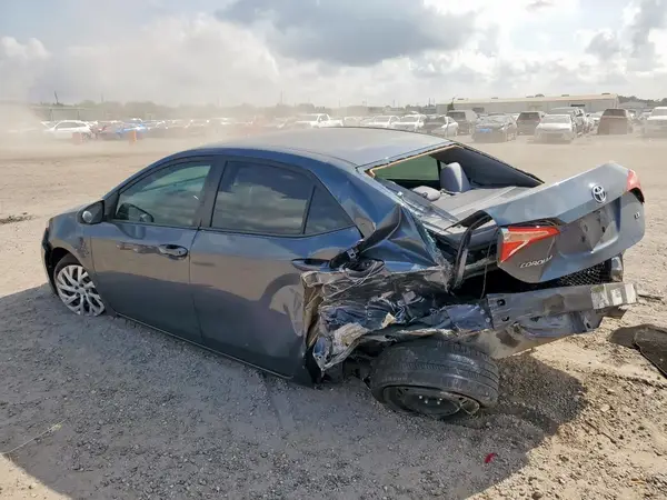 5YFBURHE5HP636190 2017 TOYOTA COROLLA - Image 2