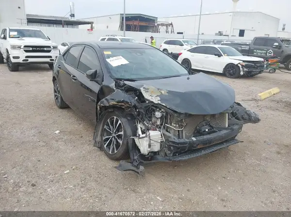 5YFBURHE5HP636920 2017 TOYOTA COROLLA - Image 1