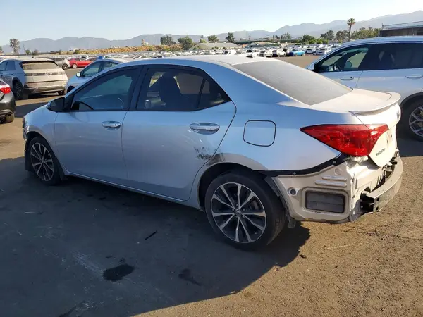 5YFBURHE5HP637145 2017 TOYOTA COROLLA - Image 2