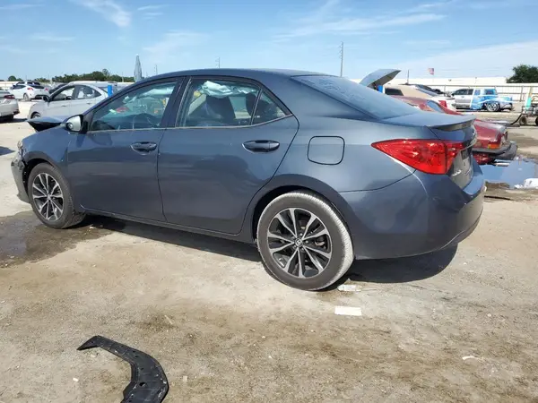 5YFBURHE5HP639624 2017 TOYOTA COROLLA - Image 2