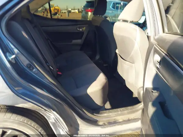 5YFBURHE5HP639848 2017 TOYOTA COROLLA - Image 8