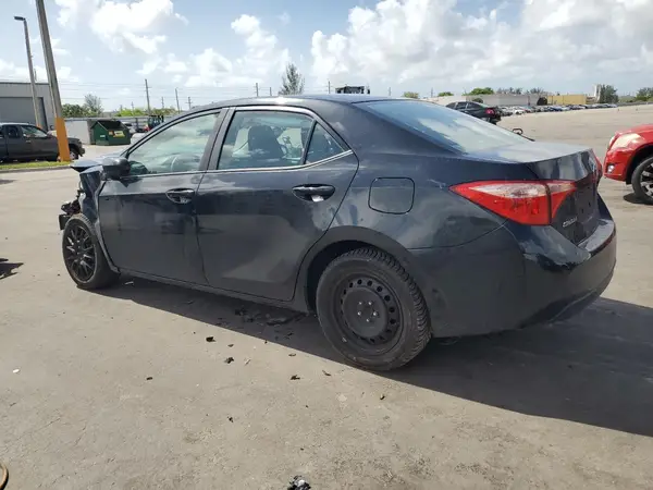 5YFBURHE5HP640451 2017 TOYOTA COROLLA - Image 2