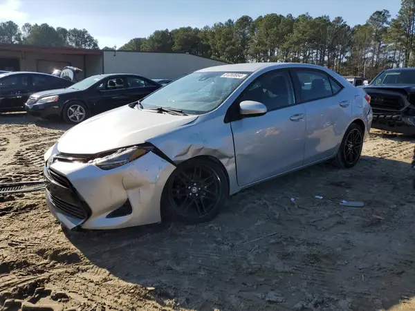 5YFBURHE5HP641163 2017 TOYOTA COROLLA - Image 1