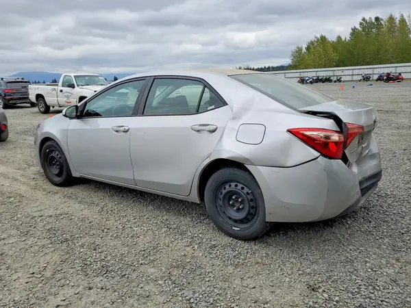 5YFBURHE5HP641941 2017 TOYOTA COROLLA - Image 2