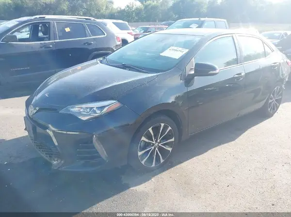 5YFBURHE5HP646346 2017 TOYOTA COROLLA - Image 2